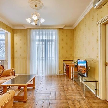Apartment Near Bessarabsky Square Kiev Esterno foto