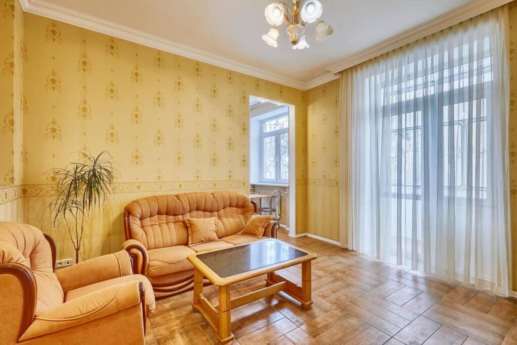Apartment Near Bessarabsky Square Kiev Esterno foto