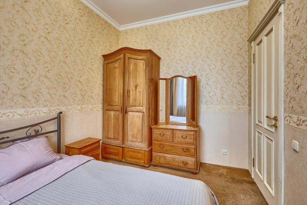 Apartment Near Bessarabsky Square Kiev Esterno foto